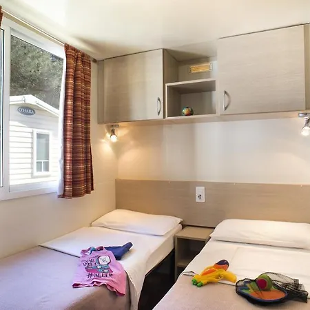 Lux Camp - Mobile Homes In Bi Village Camping