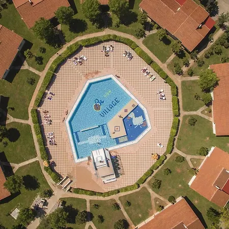 Lux Camp - Mobile Homes In Bi Village * Fažana