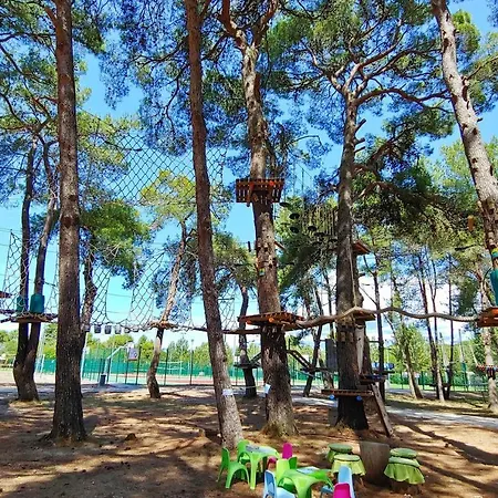 Lux Camp - Mobile Homes In Bi Village Fažana