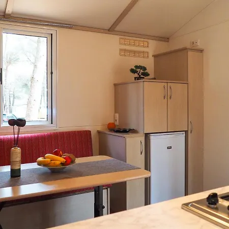 Camping Lux Camp - Mobile Homes In Bi Village