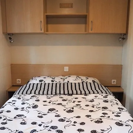 Lux Camp - Mobile Homes In Bi Village *
